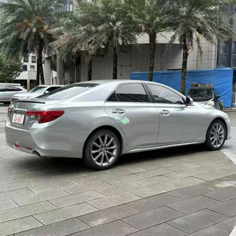 佛山14年丰田锐志7