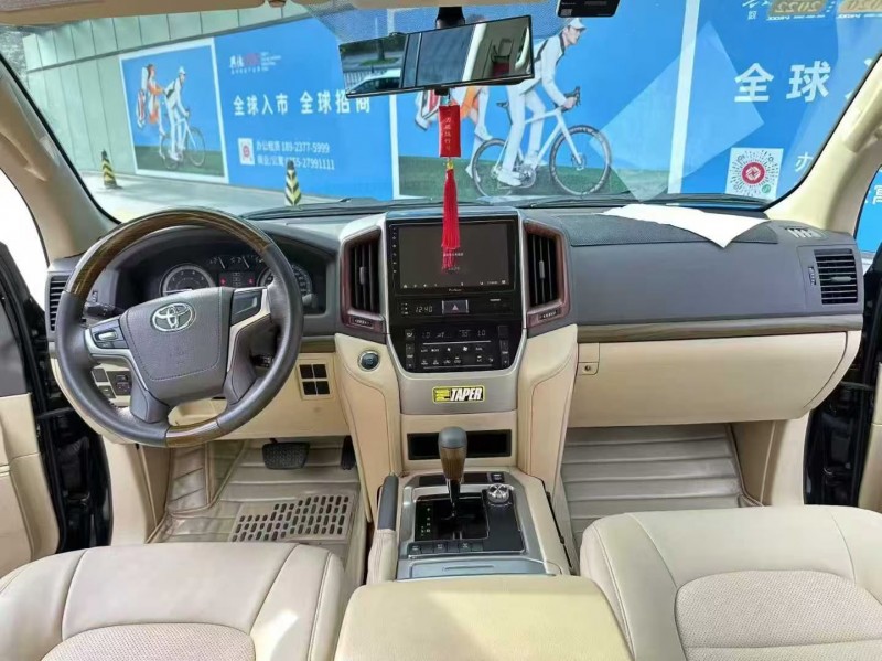 深圳16年丰田兰德酷路泽5