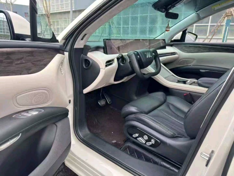 盐城25年智己LS75