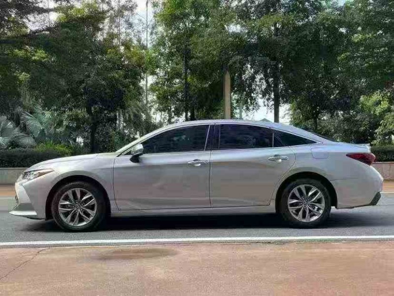 东莞21年丰田亚洲龙8