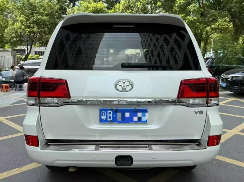 深圳18年丰田兰德酷路泽9