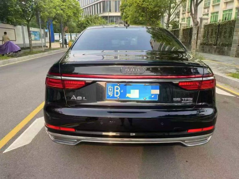 深圳21年奥迪A8L9