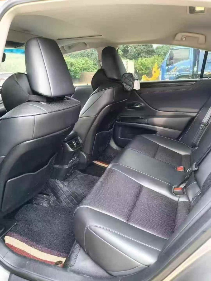 江门19年雷克萨斯ES9