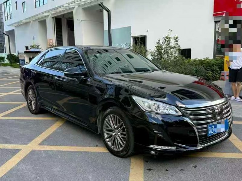 深圳17年丰田皇冠2