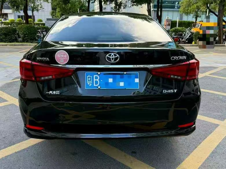 深圳17年丰田皇冠8