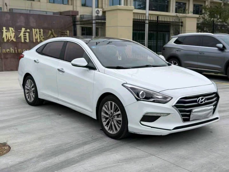 徐州19年现代名图3