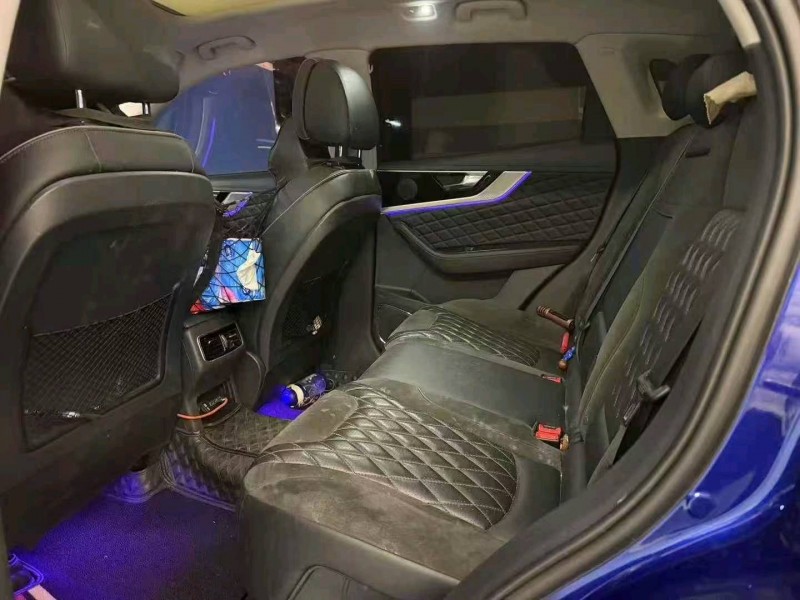 娄底19年红旗HS55