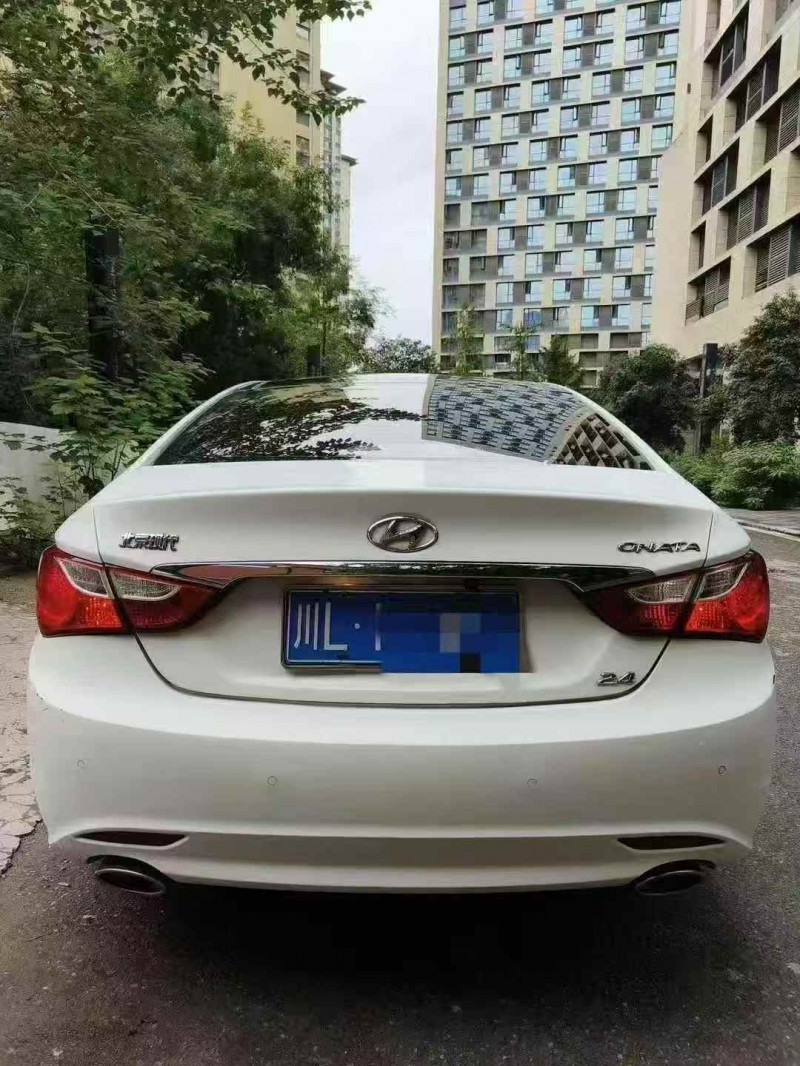 广元15年现代索纳塔9