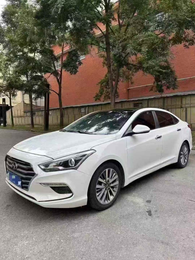 广元20年现代名图2