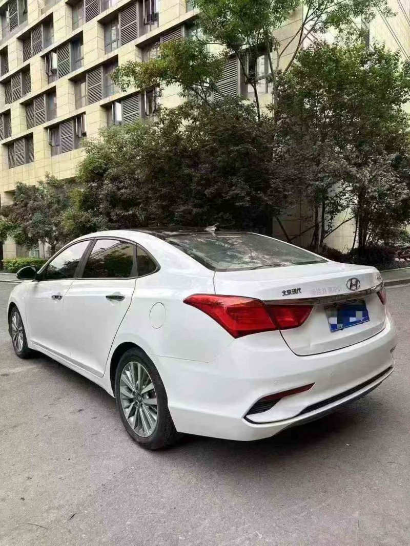 广元20年现代名图7