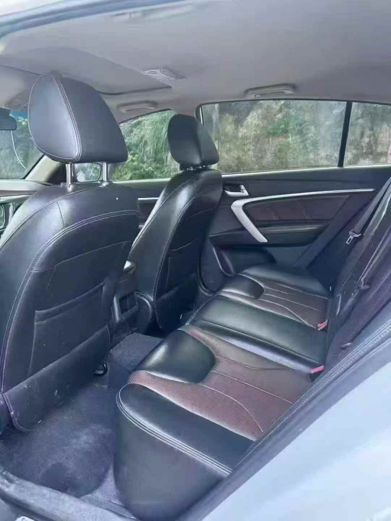 长沙17年吉利帝豪9