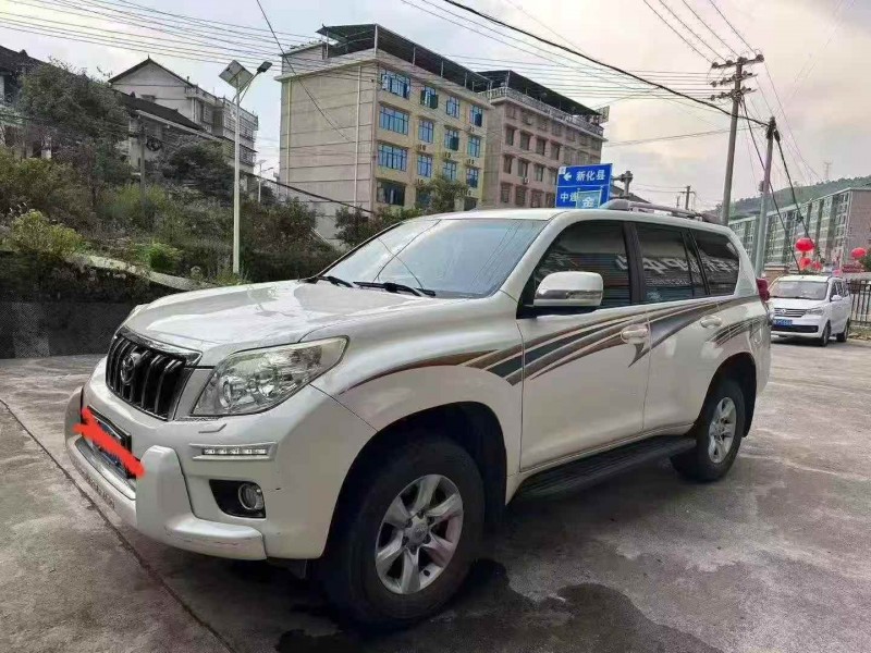 岳阳13年丰田普拉多2