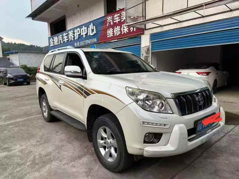 岳阳13年丰田普拉多3