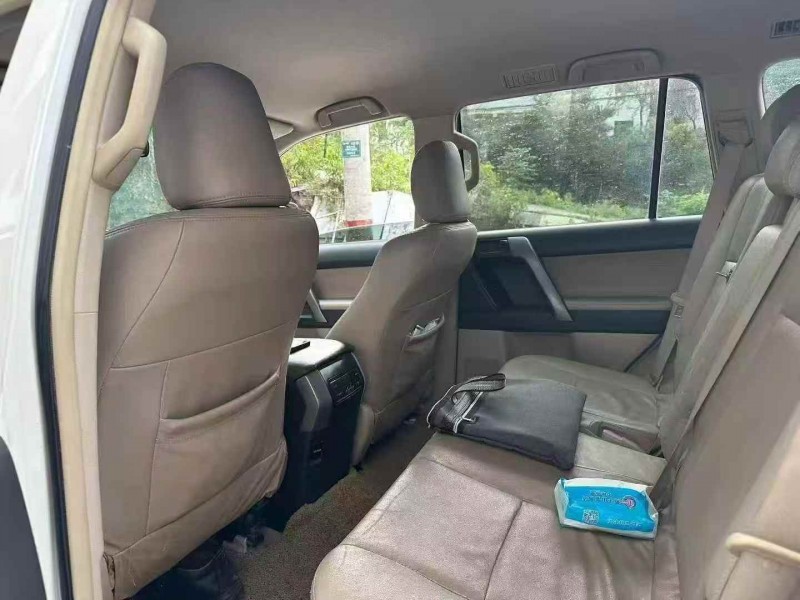 岳阳13年丰田普拉多6