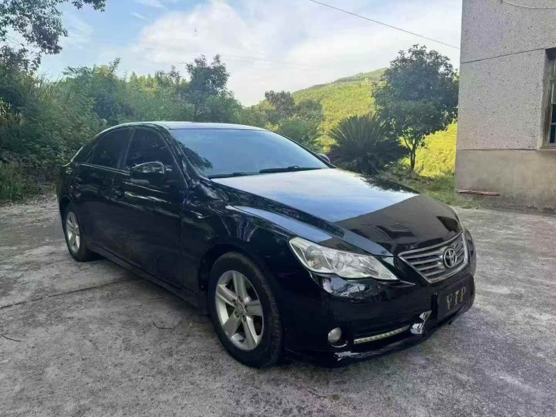 邵阳11年丰田锐志3