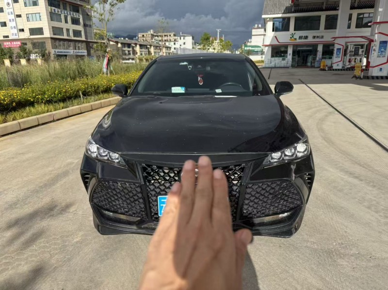 昆明22年丰田亚洲龙1