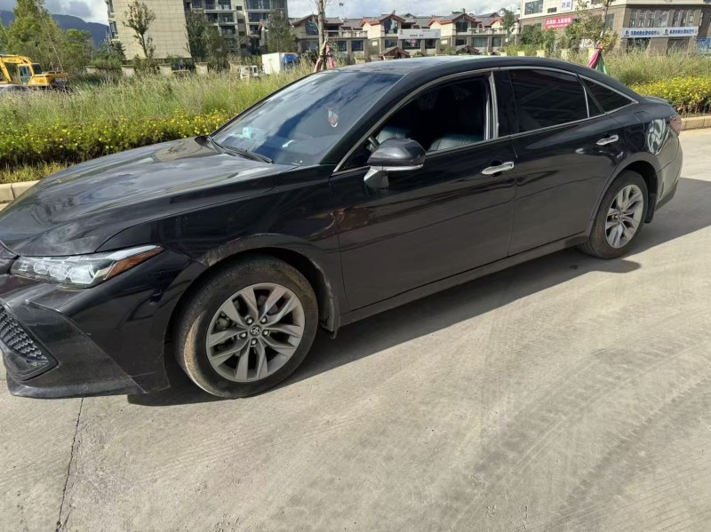 昆明22年丰田亚洲龙2