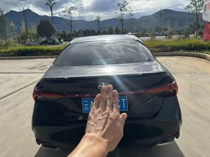 昆明22年丰田亚洲龙9