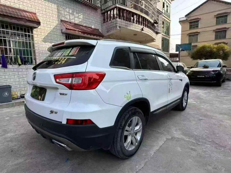 衡阳19年长安汽车CS757