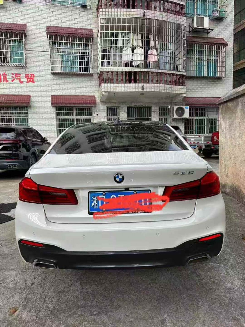 邵阳20年宝马5系8