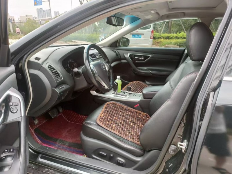 昆明18年日产天籁6