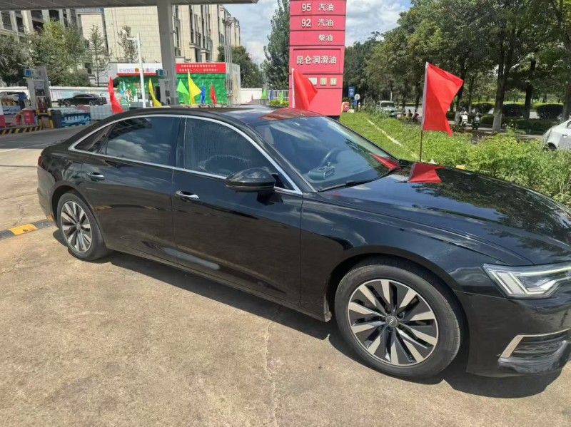 昆明21年奥迪A6L3