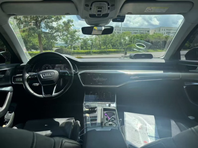 昆明21年奥迪A6L4