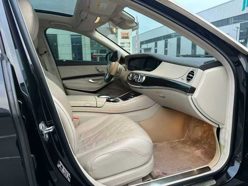 徐州18年奔驰迈巴赫S级5
