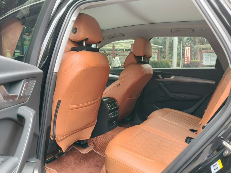 昆明23年奥迪Q58