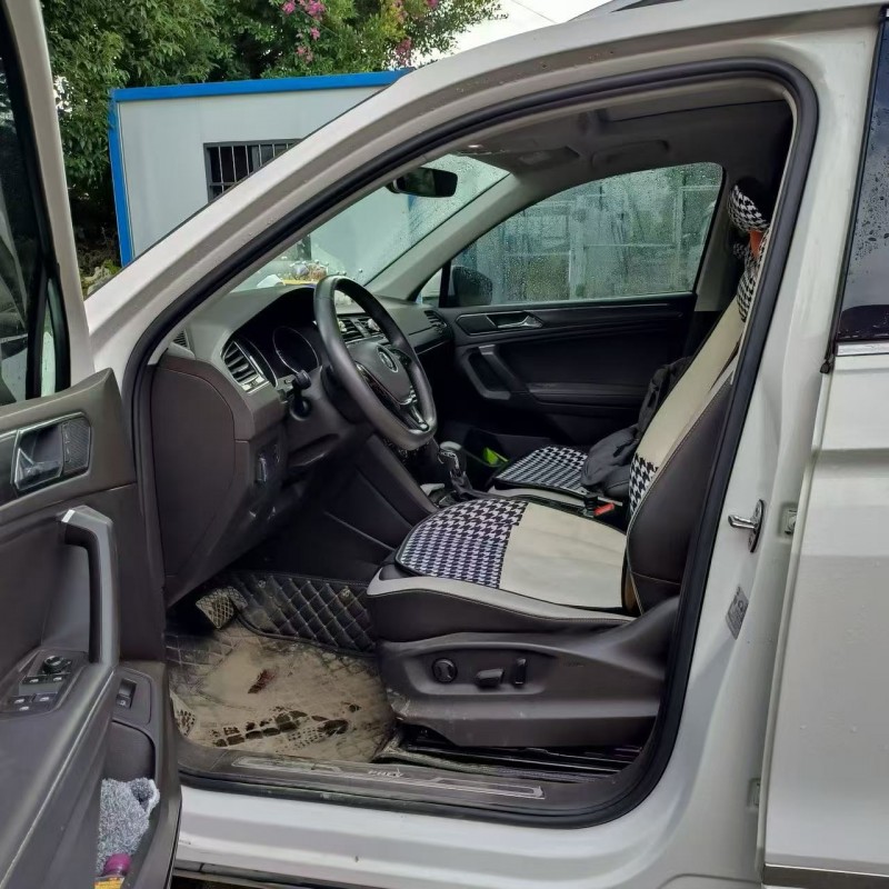 昆明20年大众途观4