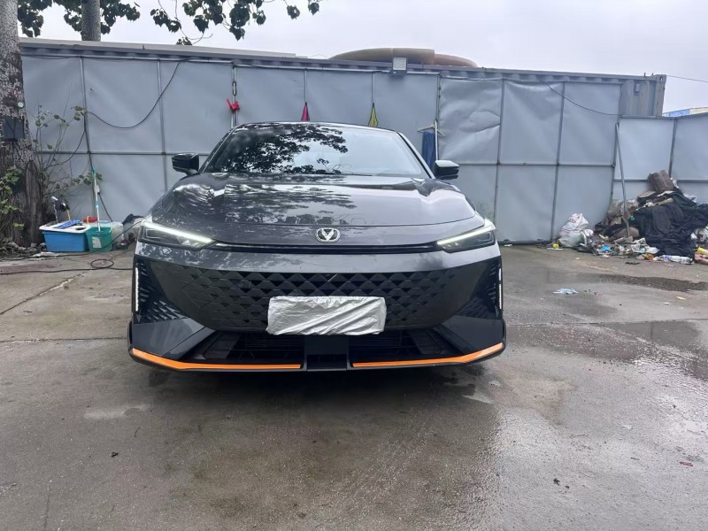 青岛25年长安汽车UNI1