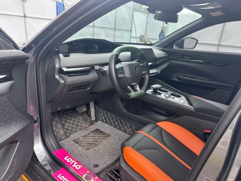 青岛25年长安汽车UNI3