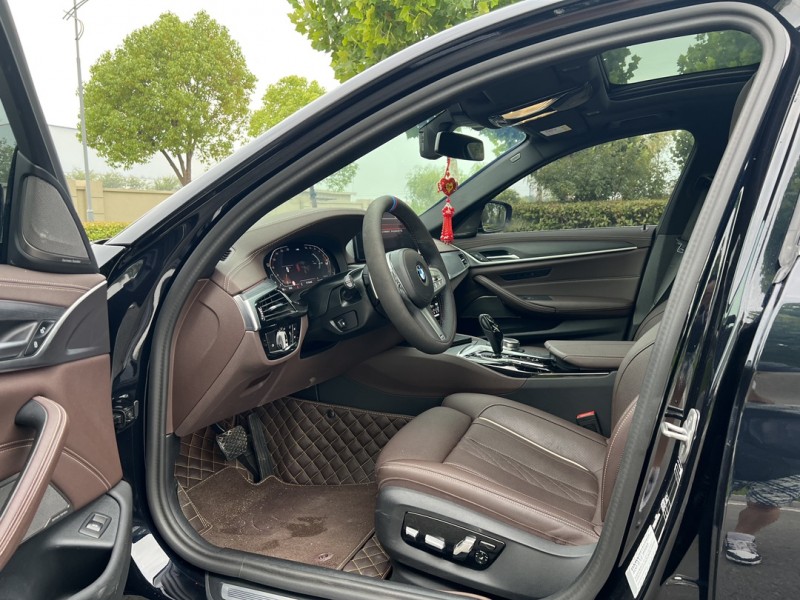 盐城24年宝马5系4