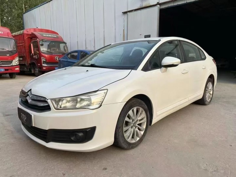 济宁14年雪铁龙世嘉2