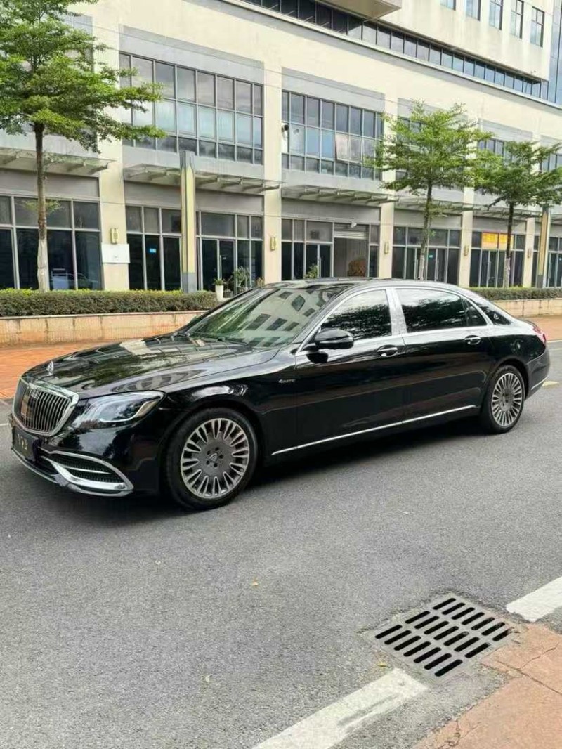 珠海17年奔驰迈巴赫S级3