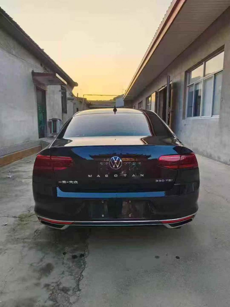 邯郸21年大众迈腾4