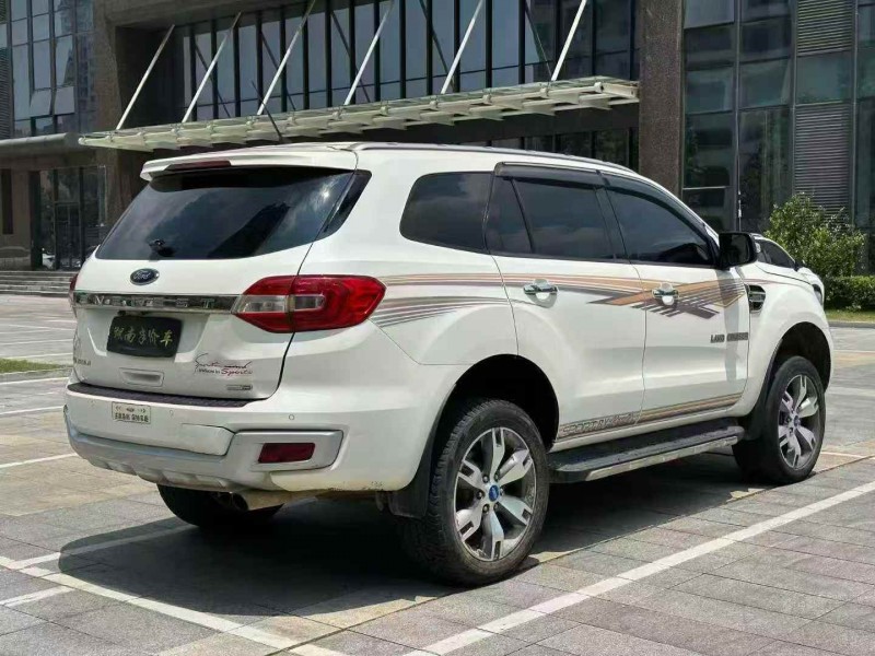 益阳19年福特撼路者7