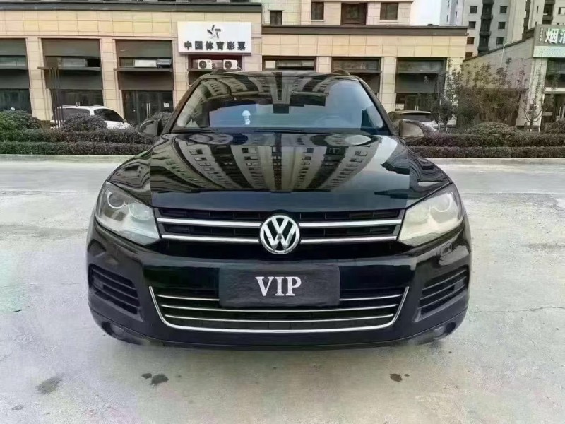 济宁15年大众途锐1