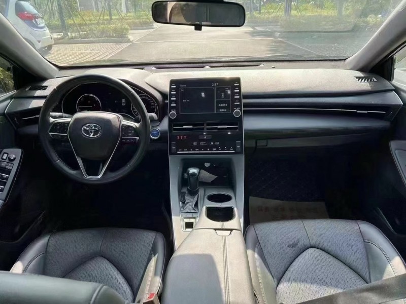 济宁21年丰田亚洲龙5