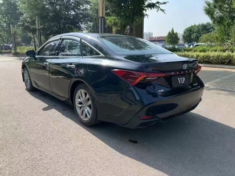 济宁21年丰田亚洲龙7