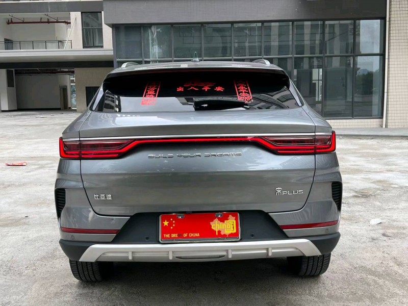 广州22年比亚迪宋7