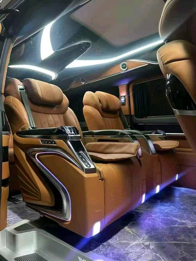 蚌埠24年奔驰维努斯2