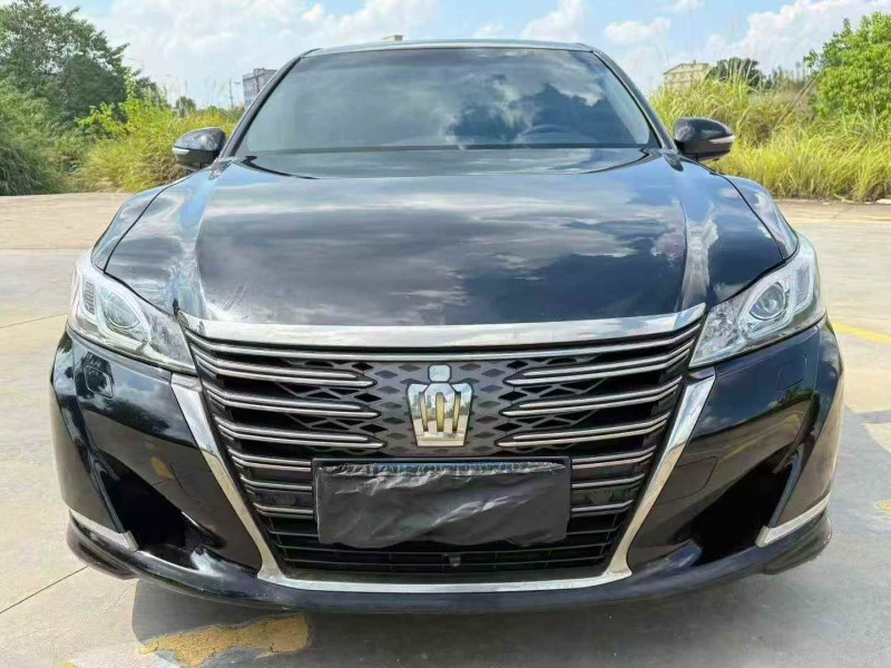 衡阳18年丰田皇冠1