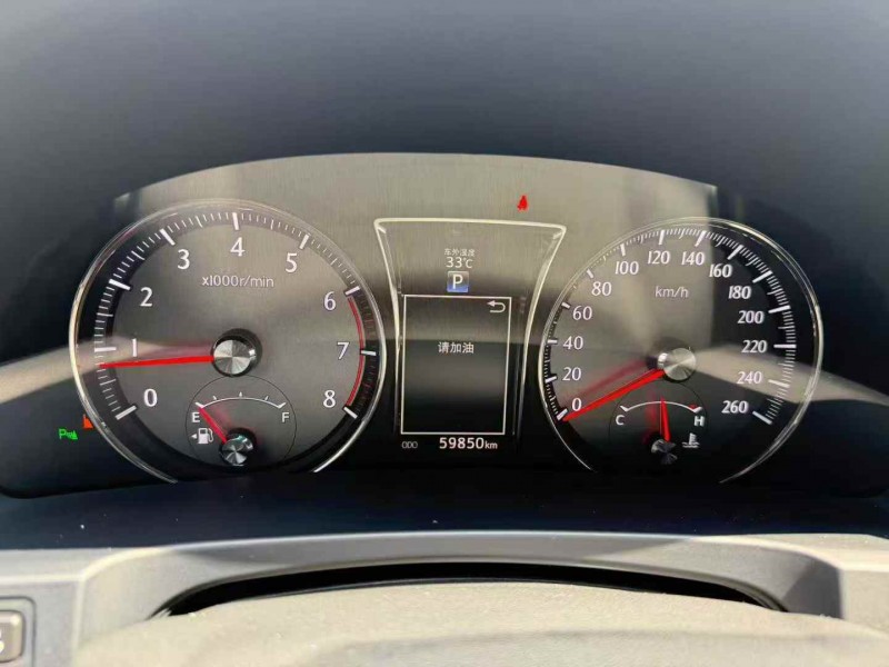 衡阳18年丰田皇冠5