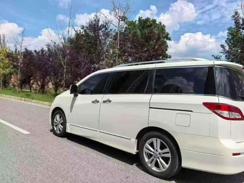 邵阳18年日产贵士7