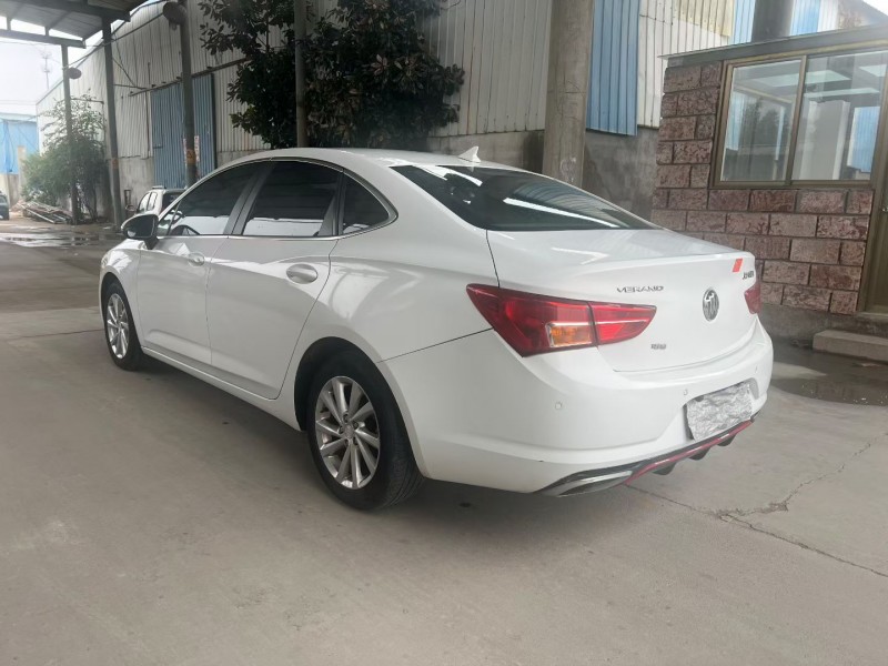 徐州17年别克威朗5