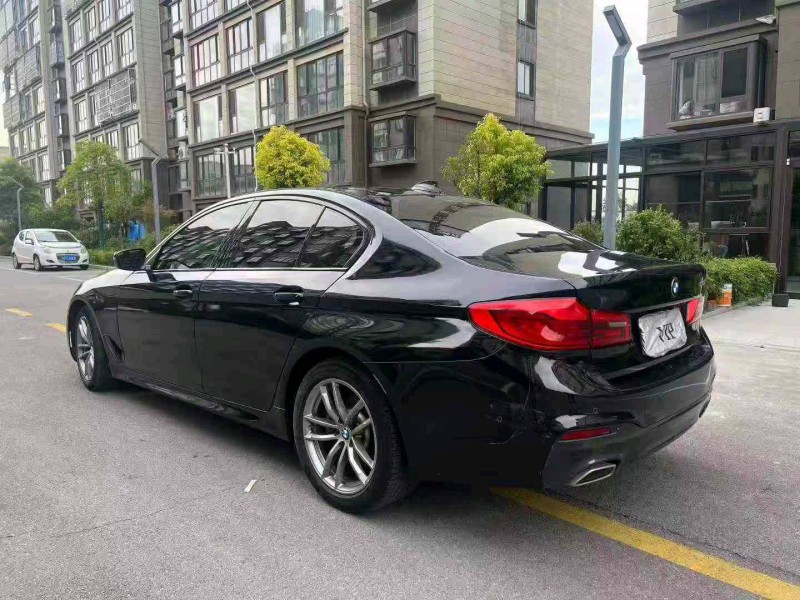 徐州20年宝马5系8