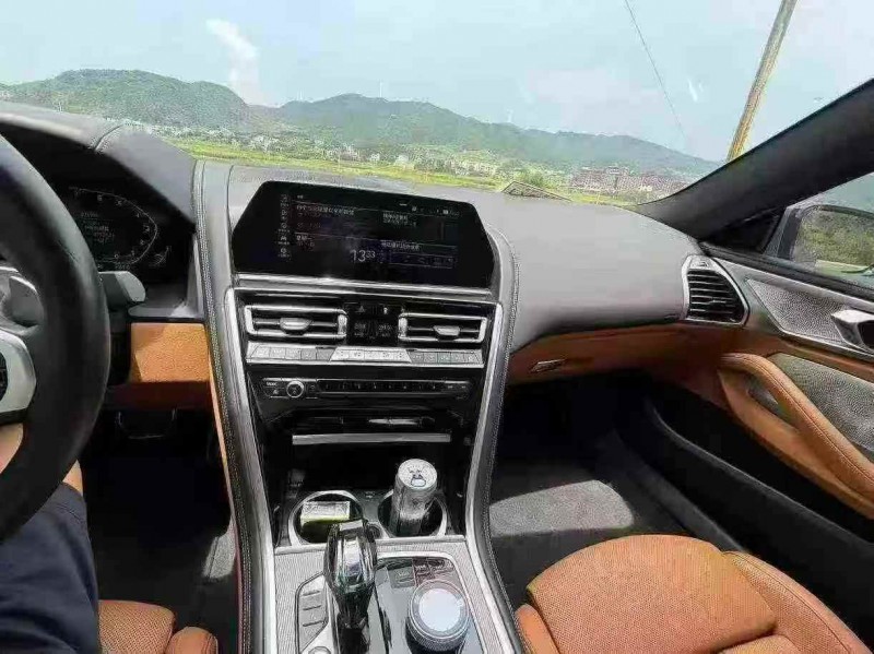 邵阳21年宝马8系4