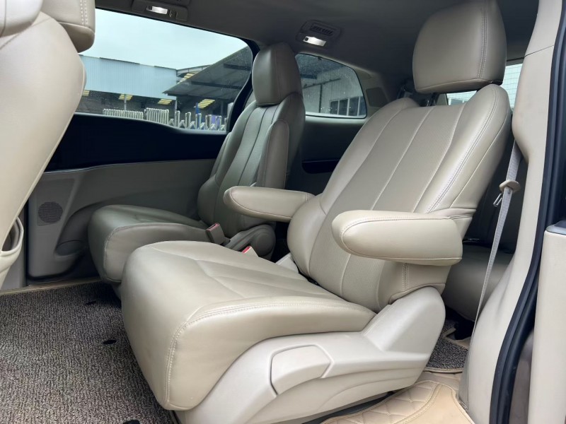 徐州17年别克GL83