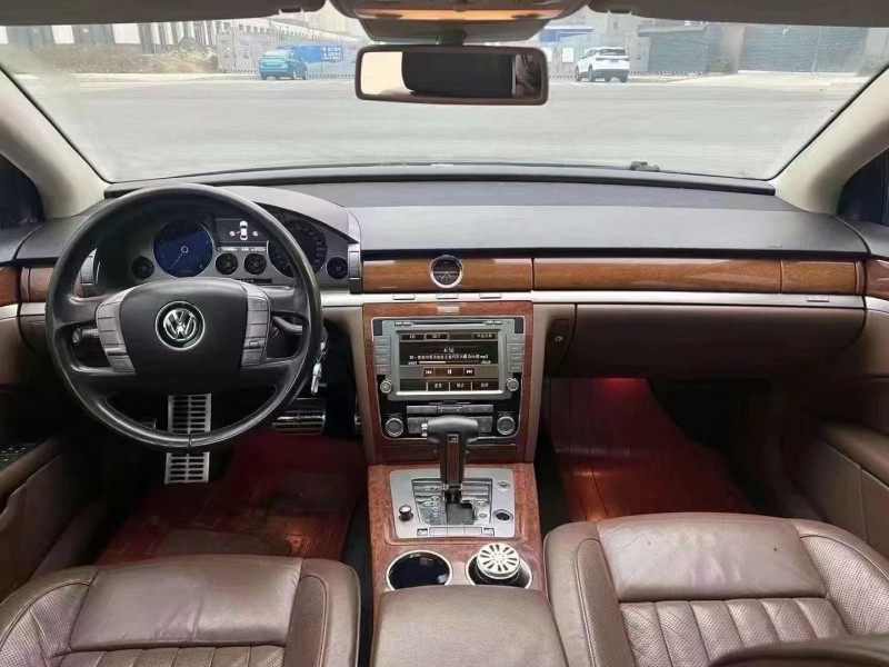 济宁13年大众辉腾6